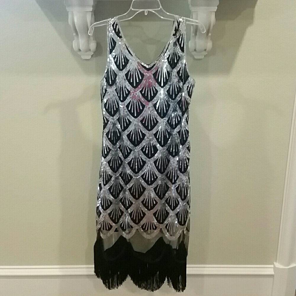 Gatsby style, shimmery dress