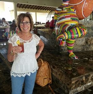 Meet your Posher, Deb