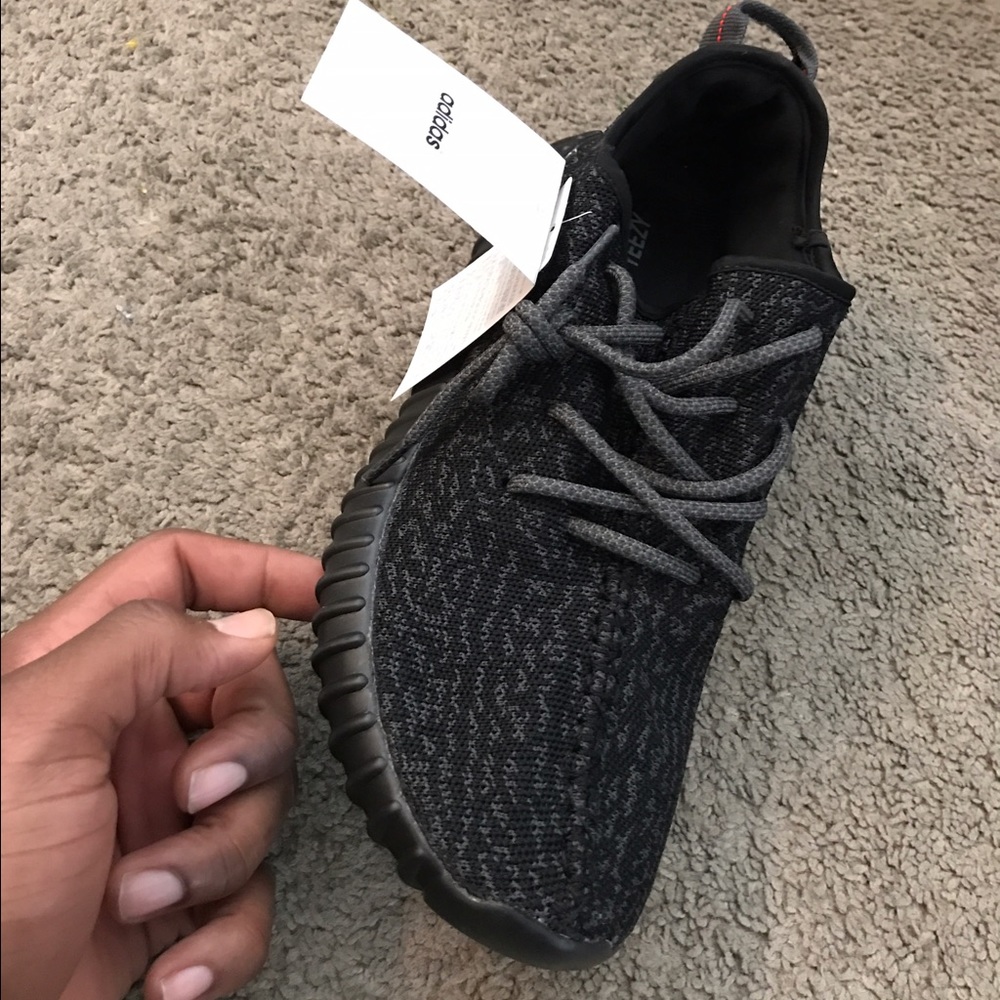 350 Yeezy Boost Black size 8 1/2