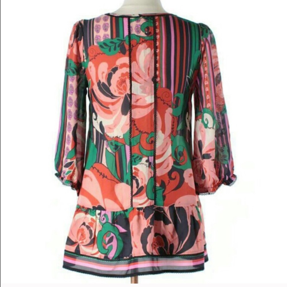 💐 Sale💐 Odille Flower Silk Anthro top - Picture 3 of 4