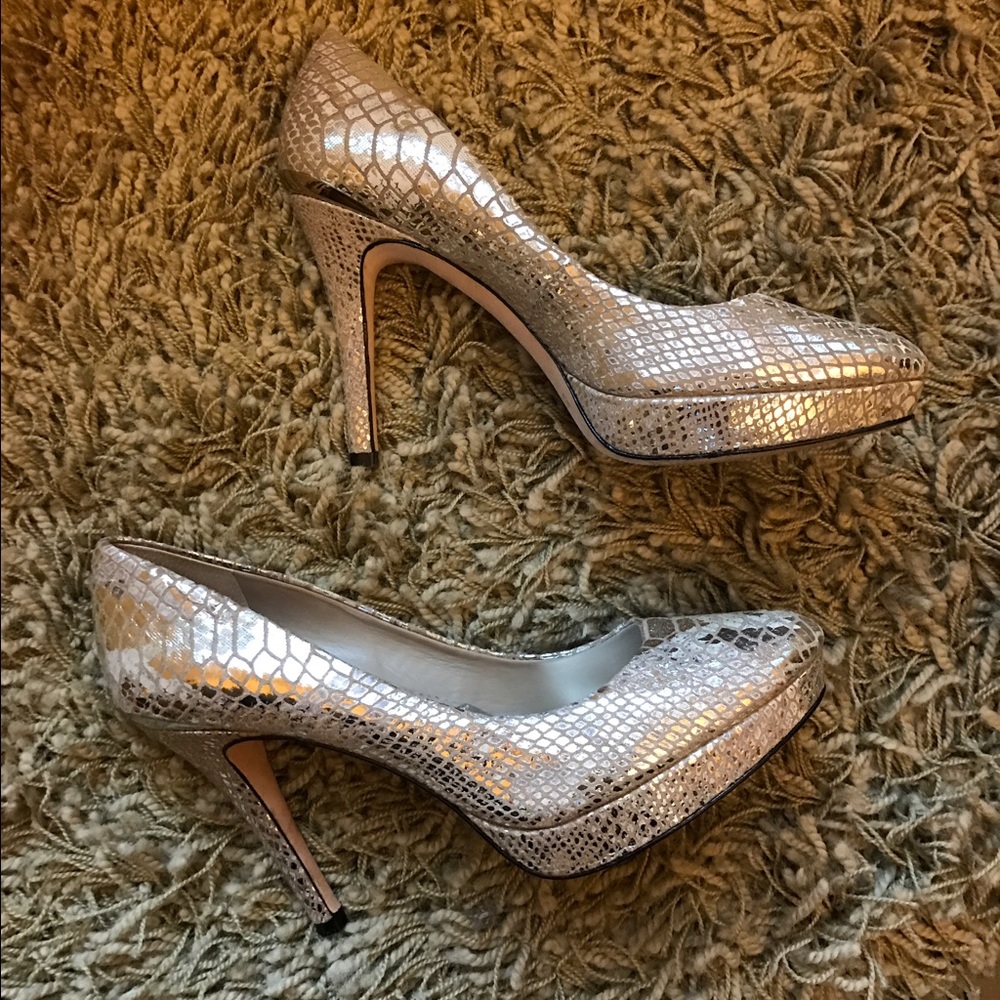 WHBM Silver metallic snake printed shoes