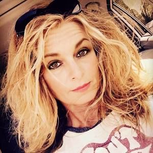 Meet your Posher, Gina