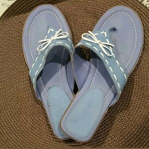 LANDS' END Size 8M Blue Sandals