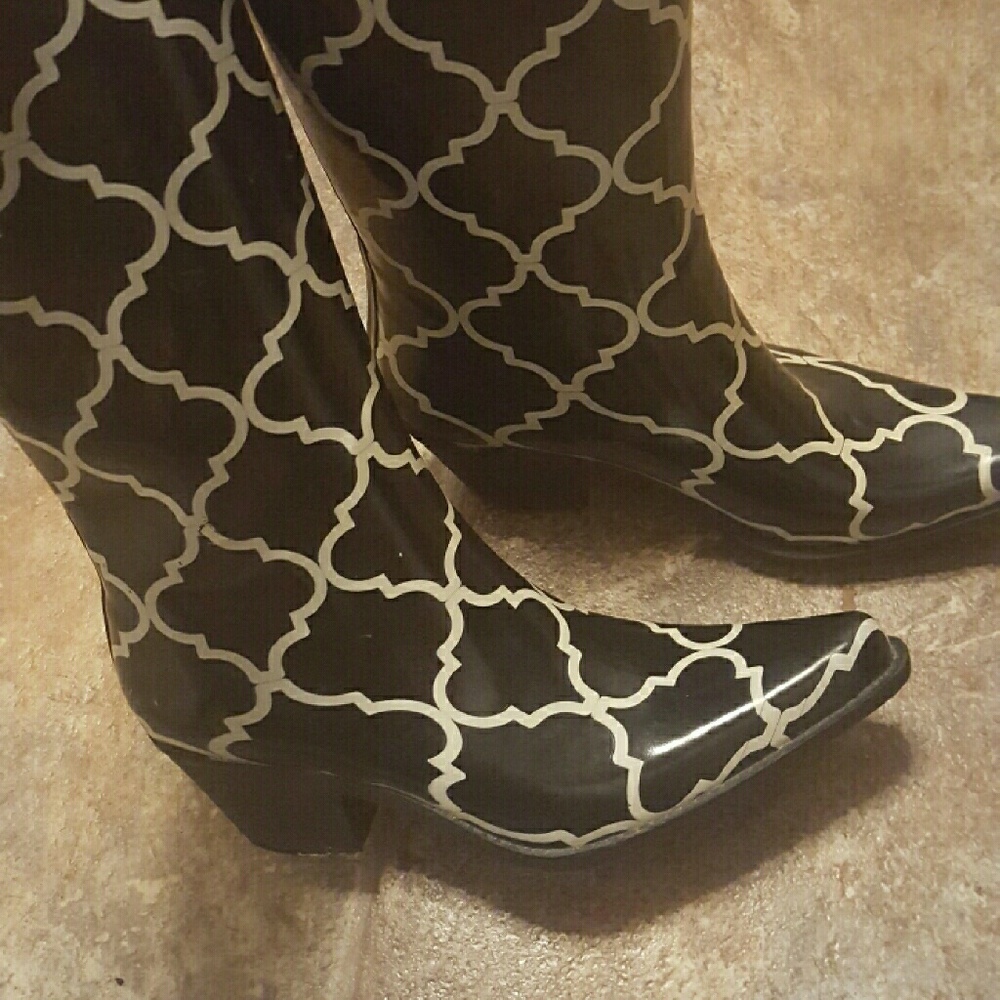 Rain boots