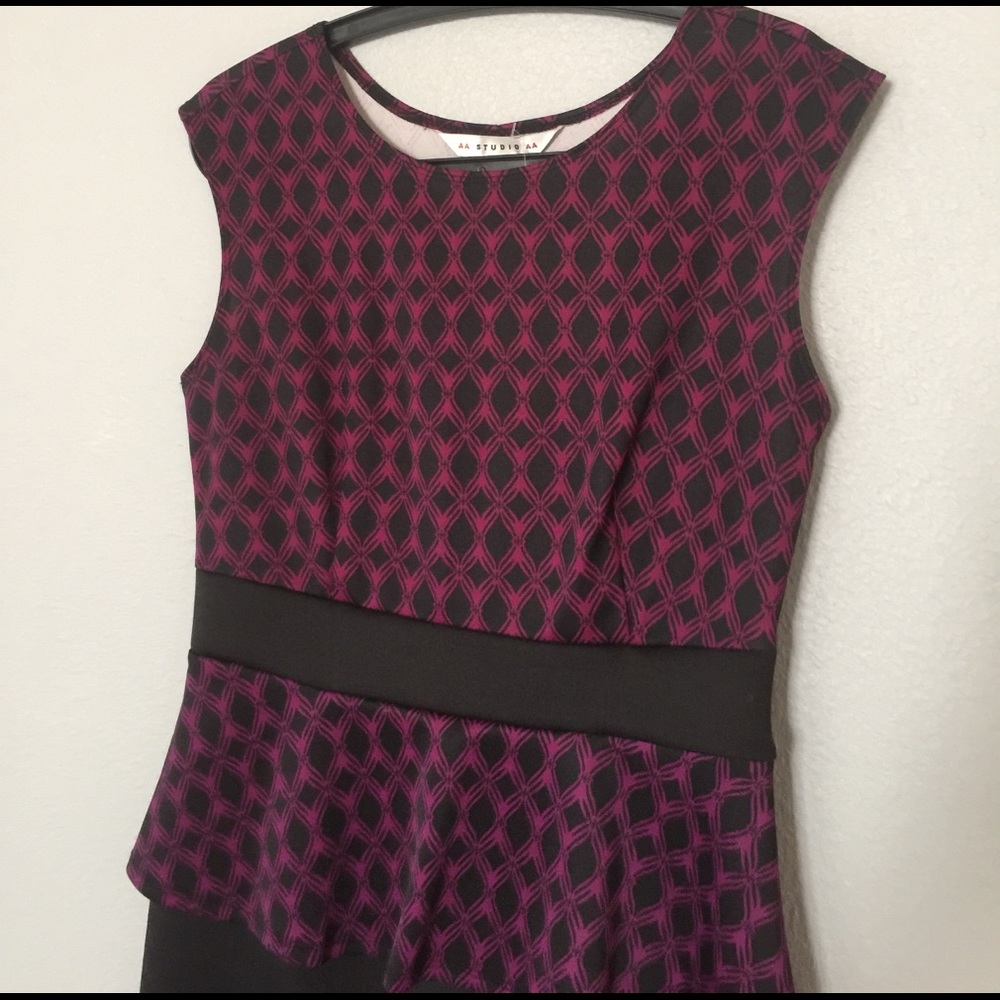 ❤️SOLD❤️ PEPLUM DRESS - Picture 3 of 4