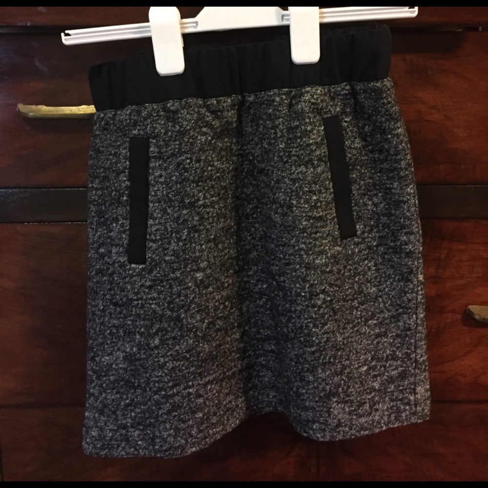 Loft mini skirt