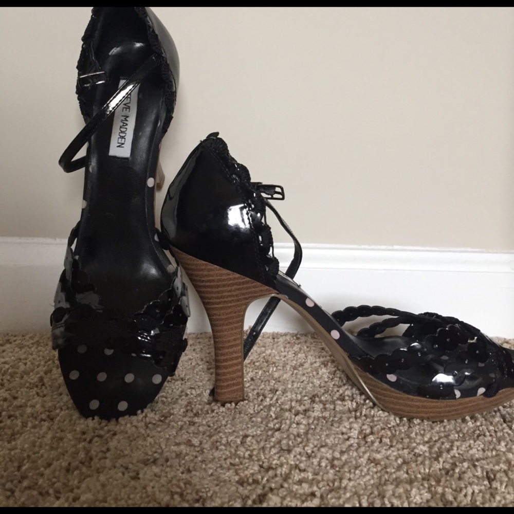 Steve Madden Black sandals
