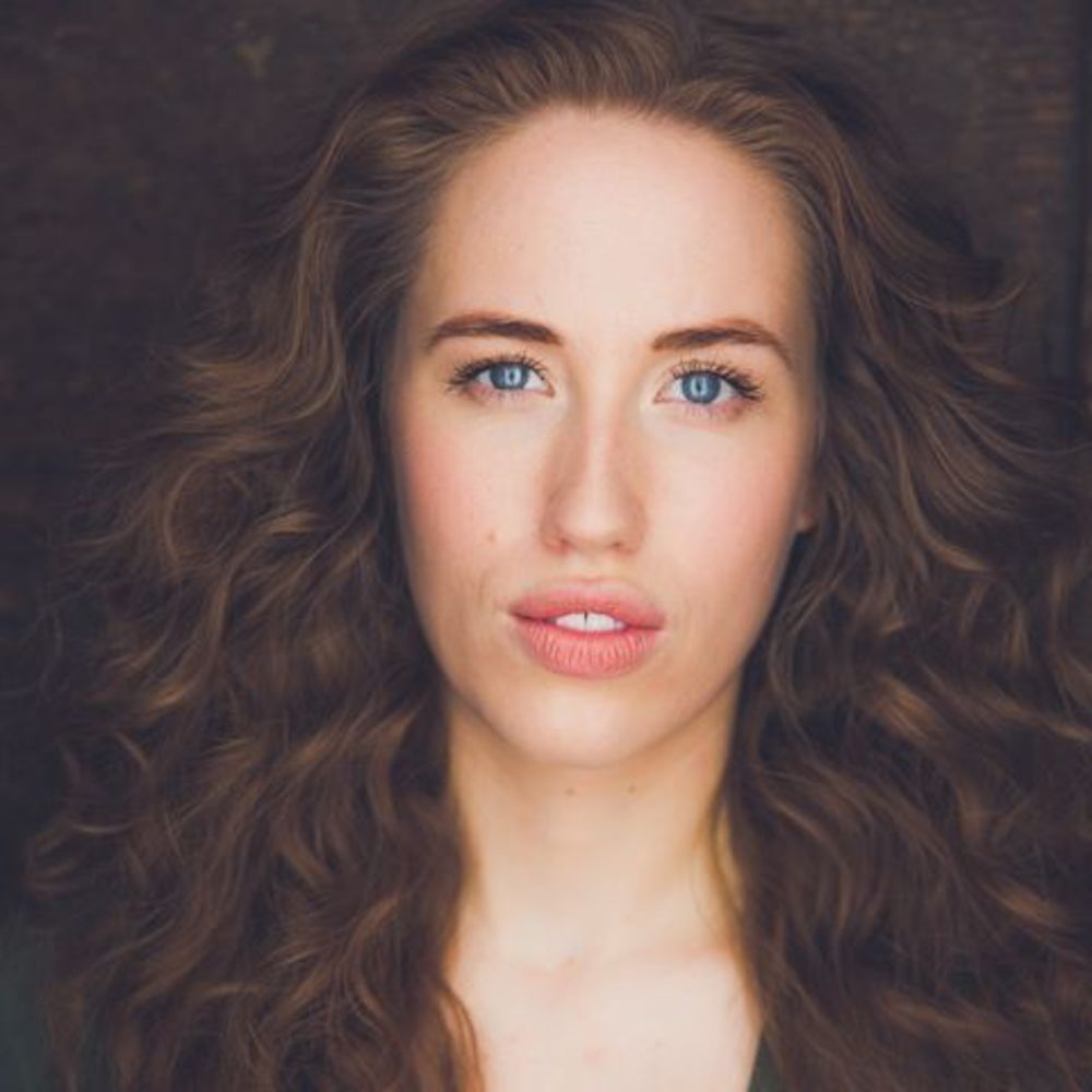 Meet your Posher, Jónína