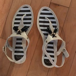 Henri Bendel jelly sandals