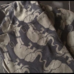 LuLaRoe: OS Leggings **ELEPHANTS**