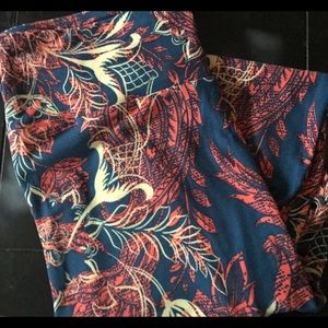 LuLaRoe: OS Leggings
