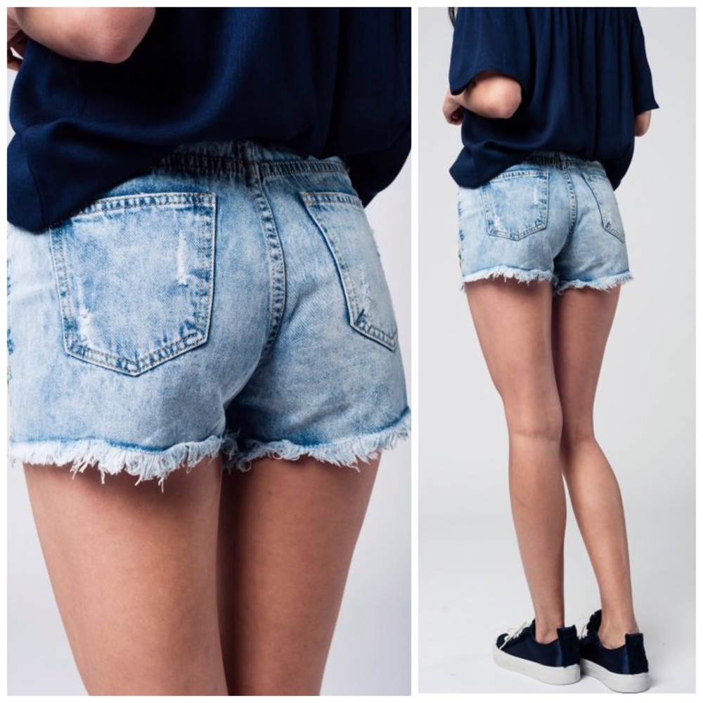 FLASH SALE! Embroidered Denim Shorts - Picture 4 of 8