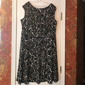 London Times Woman Dress