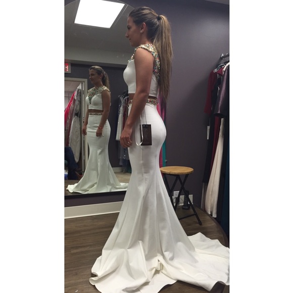 Two piece prom dress - Picture 2 of 3