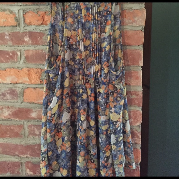 Tank Top Lot - Picture 6 of 8