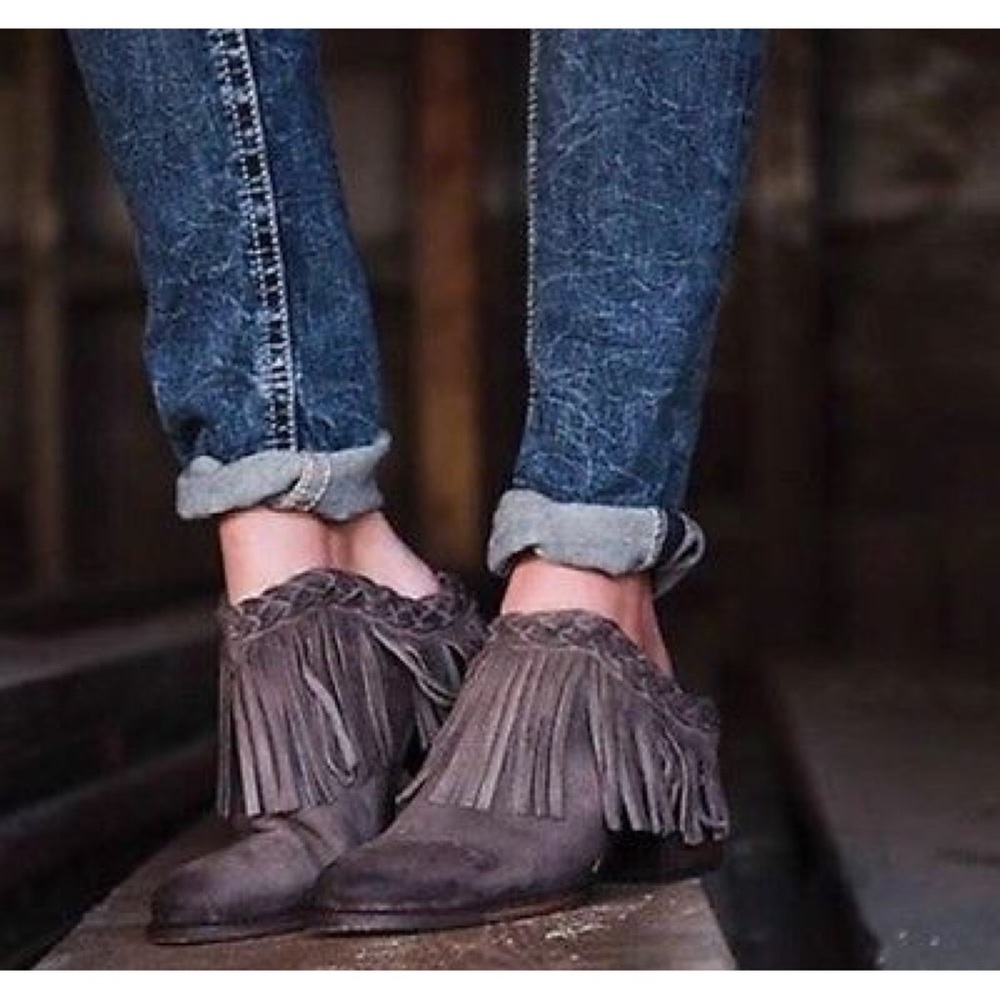 FREEBIRD by Steven Lucy Mule size 9