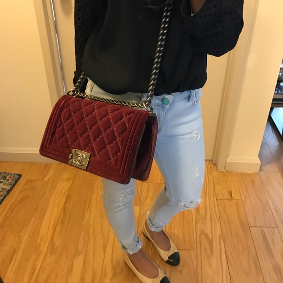 Chanel Velvet Medium Boybag - Picture 3 of 8