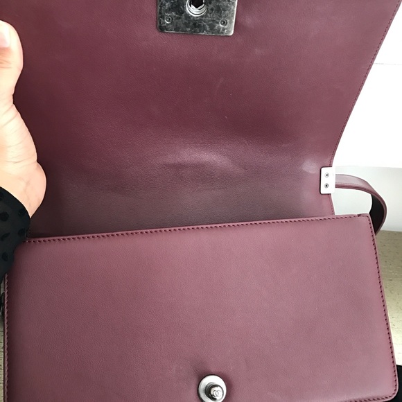 Chanel Velvet Medium Boybag - Picture 6 of 8