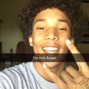 Meet your Posher, Charles