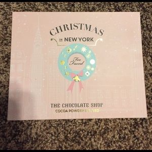 Christmas in New York LE Too Faced Palette