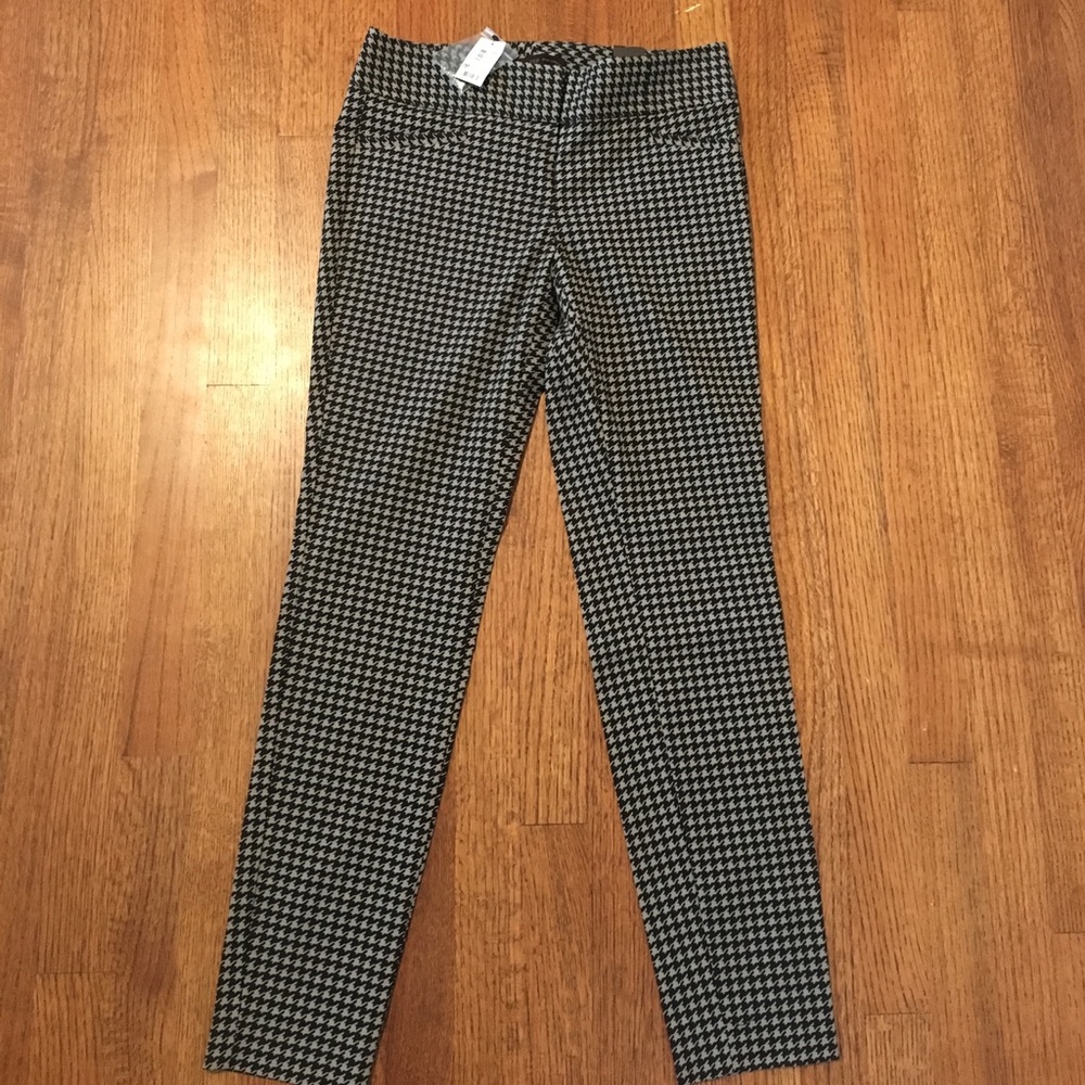 Brand new Stretchy, skinny pants