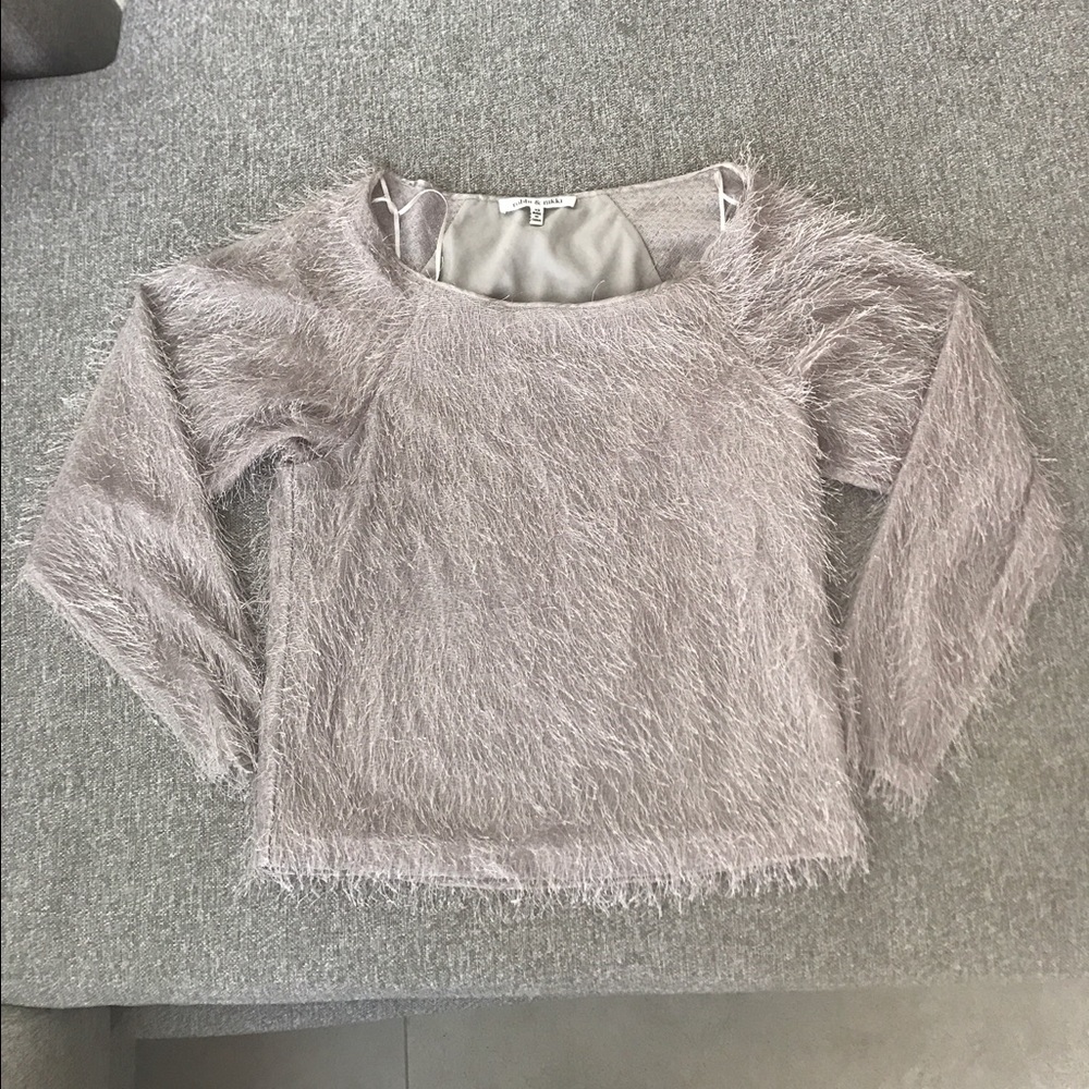 Grey Sweater Neiman Marcus X- Small