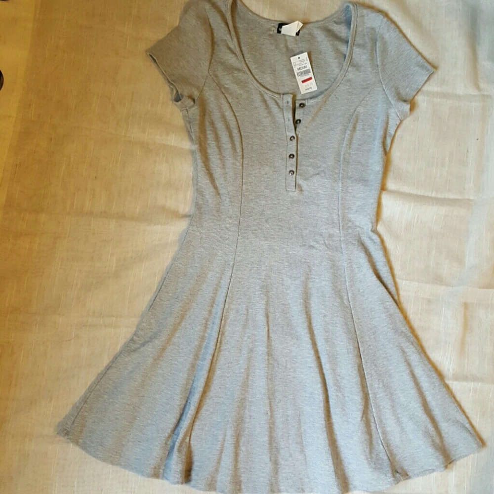 Short sleeve skater dress