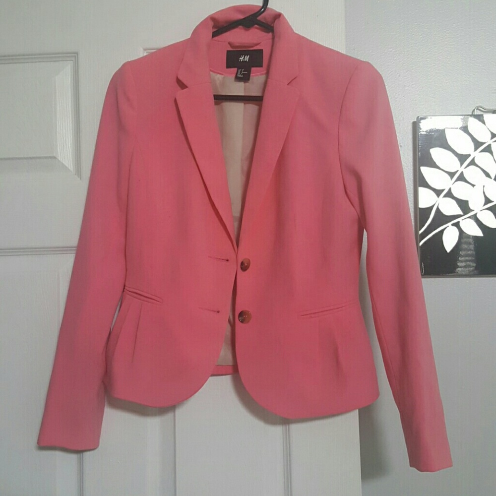 Pink blazer. Perfect for spring!