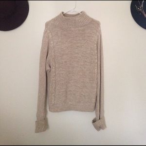 Gap sweater