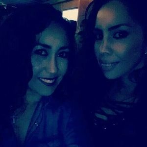 Meet your Posher, Myra