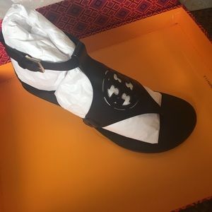 NWT Tory Burch Wedges