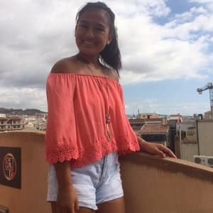 Meet your Posher, Mia