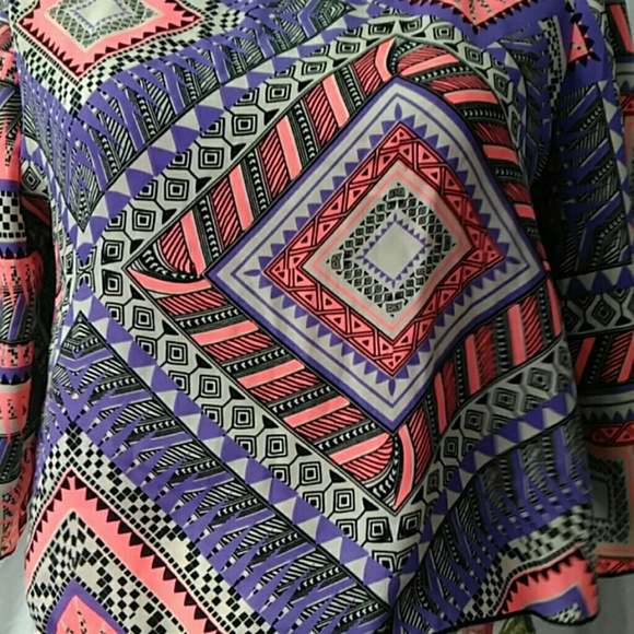 Aztec Crop Top Shirt in Lavendar and Neon Peach - Picture 2 of 3