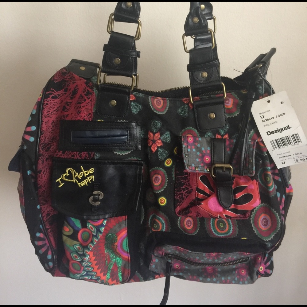 Stylish Med Size Desigual Bag w/ multiple pockets