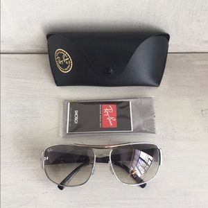 NWOT Ray-Ban Sunglasses