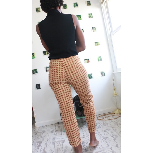 Tan Quatrefoil Pants - Picture 3 of 4