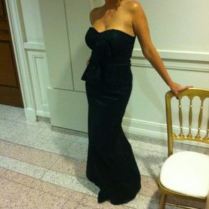 Long black strapless formal dress