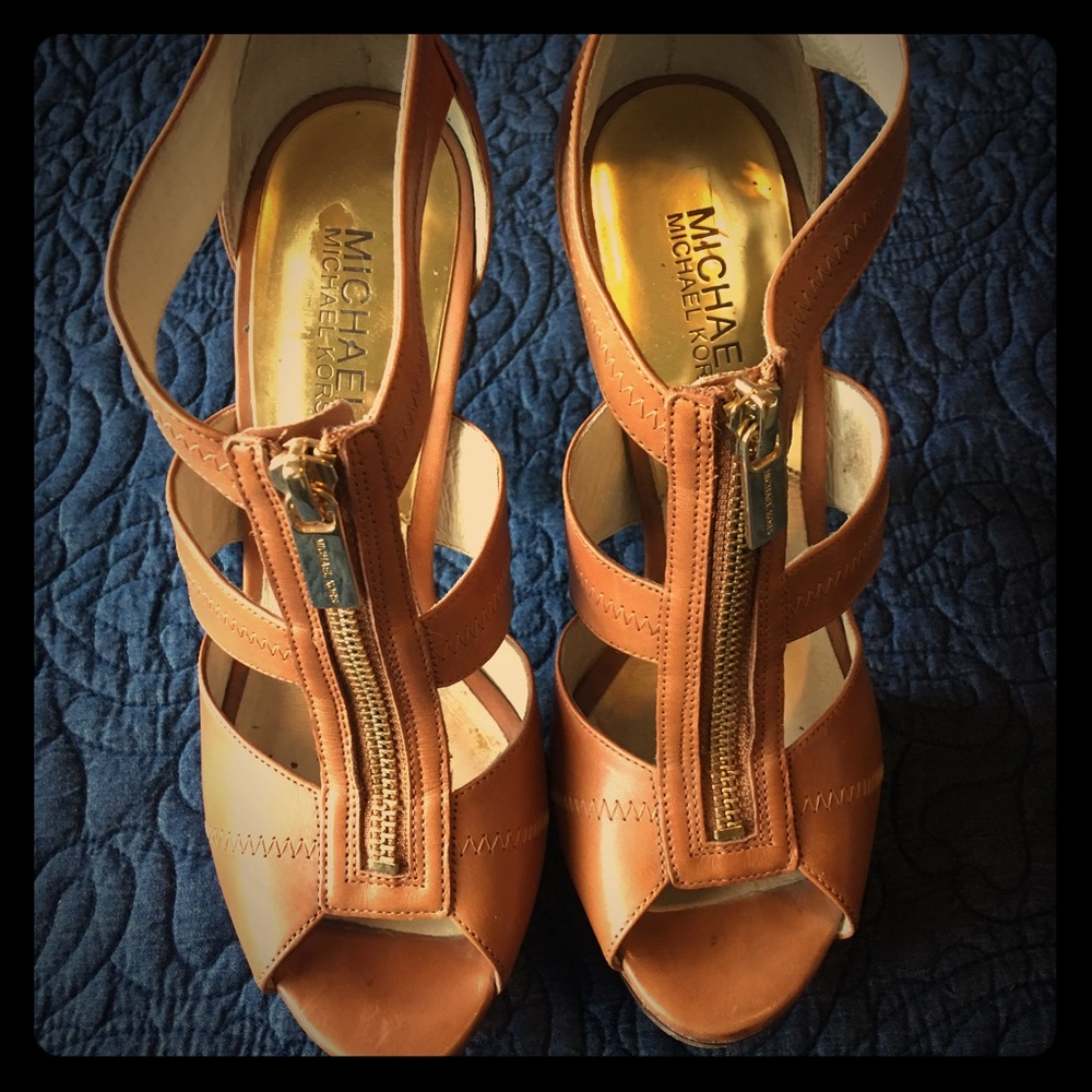 Michael Kors Platform heel