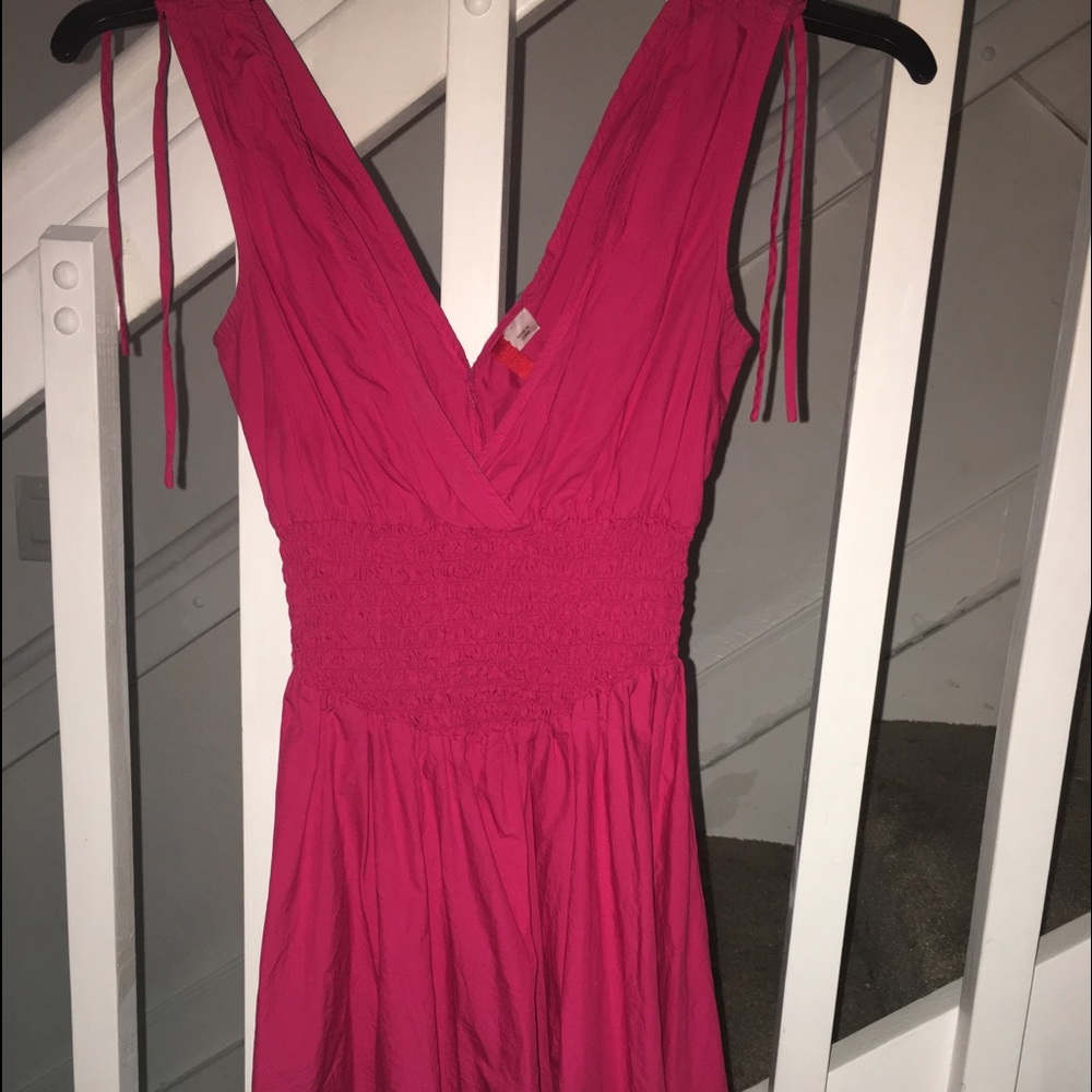 NWOT Pretty in Pink dress