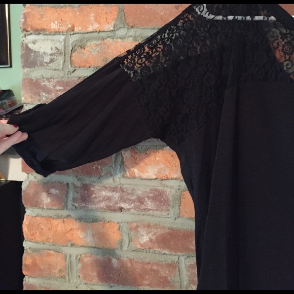 Maurice's 3/4 length lace shirt - Picture 5 of 5
