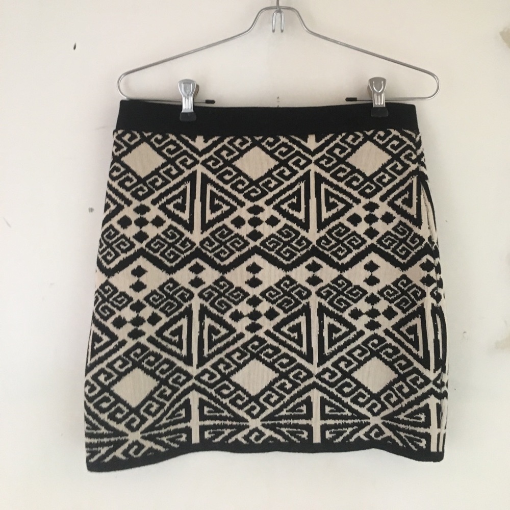 Forever 21 Aztec skirt