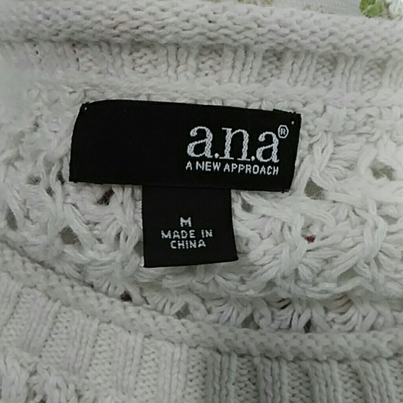 Coral and White Ombre Knit Sweater - Picture 3 of 3