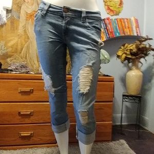 💝BOHO VINTAGE💝Levi's Distressed 504 Tilted Crop