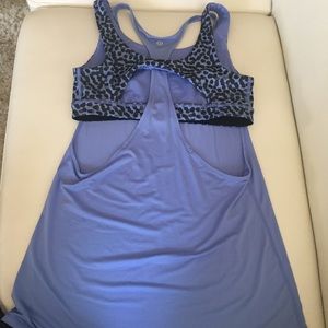 Lululemon tank top with built in bra