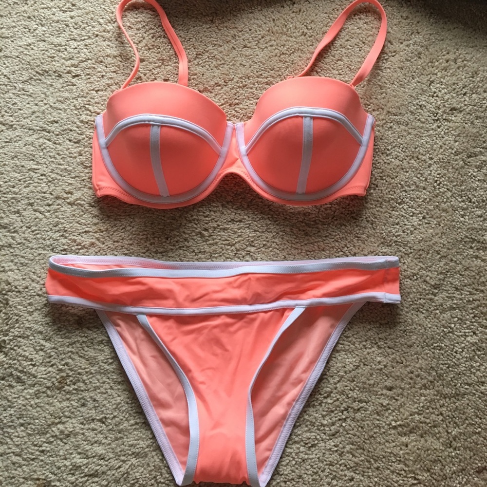 VS bikini