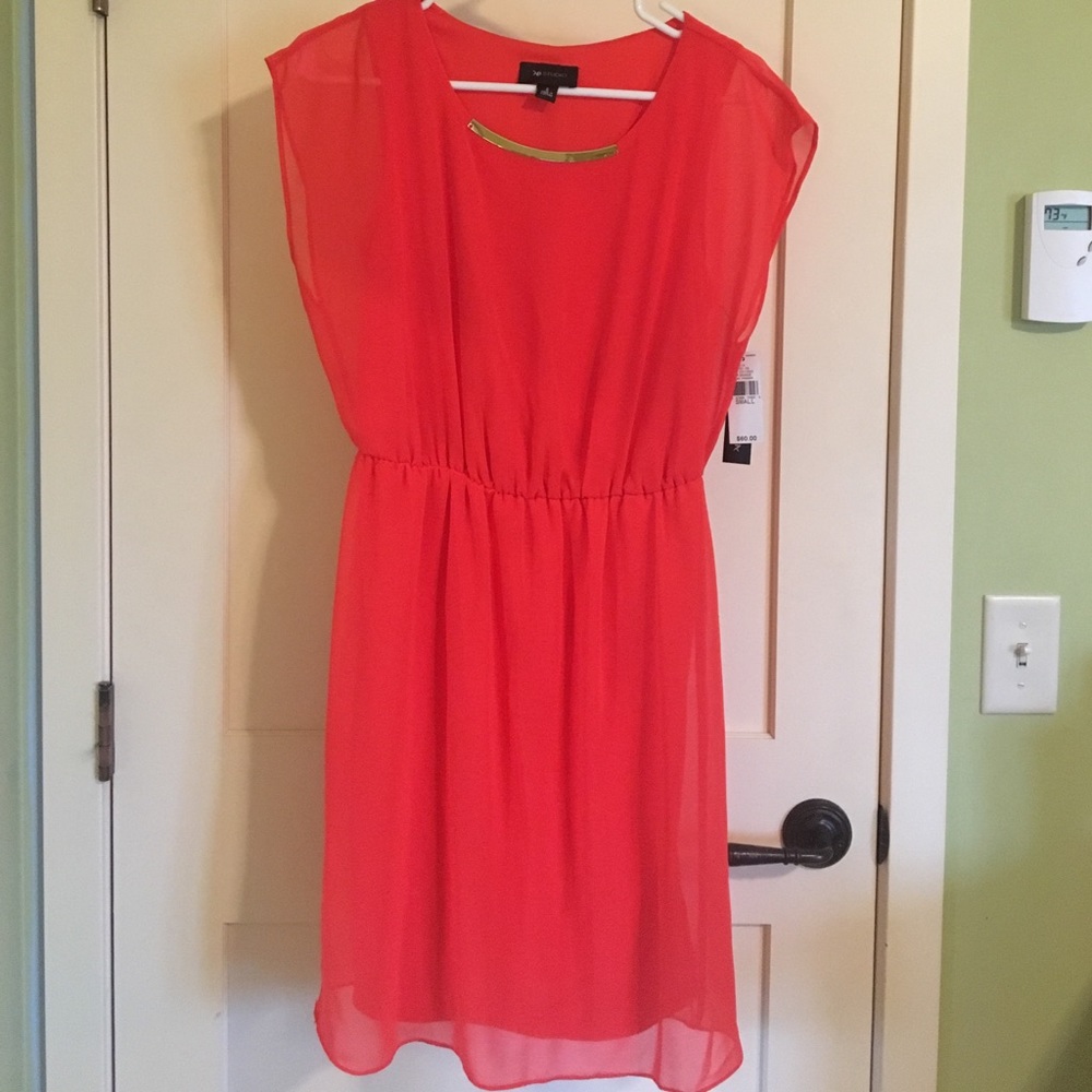 Orange short sleeve dress