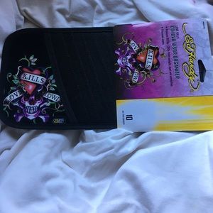 Ed hardy cd/DVD holder