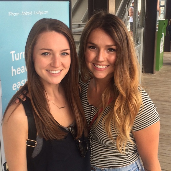 Meet your Posher, Katelyn - Picture 3 of 4