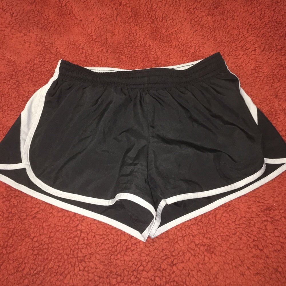 NIKE DRY FIT RUNNING SHORTS
