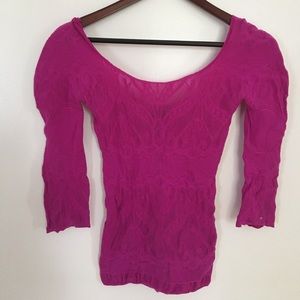 Bright pink 3/4 sleeve top